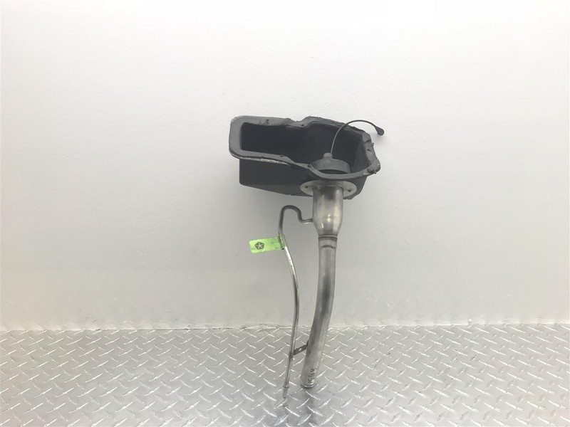 2005 DODGE RAM 1500 FUEL FILLER NECK OEM 179.CH8505
