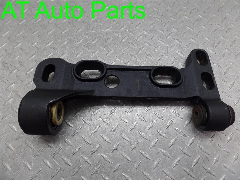 02-09 CHEVY TRAILBLAZER PASSENGER CONTROL ARM MOUNTING BRACKET OEM 25918965