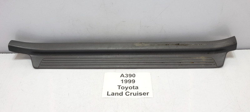 ✅98-02 OEM Toyota Land Cruiser J100 Front Right Passenger Door Sill Scuff Plate*