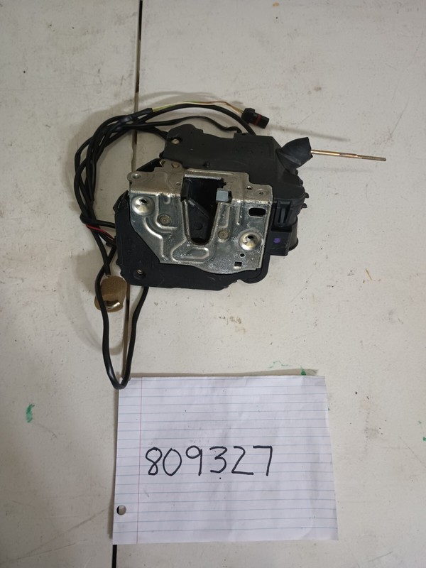 01-07 Mercedes W203 C240 Front Right Passenger Door Lock Latch Actuator OEM