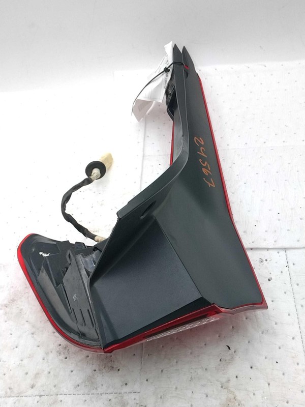 2020 Mitsubishi Eclipse Cross Right Tail Light Assembly OEM Brown 5817A280
