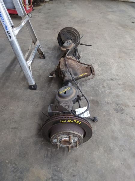 Rear Axle Round Cover 10 Bolt 8.25" Ring Gear Fits 07-09 ASPEN 261508