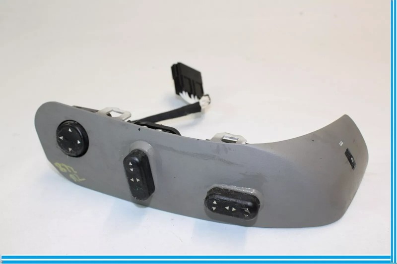 03-13 Maserati Quattroporte M139 Front Right Seat Control Switch Gray OEM