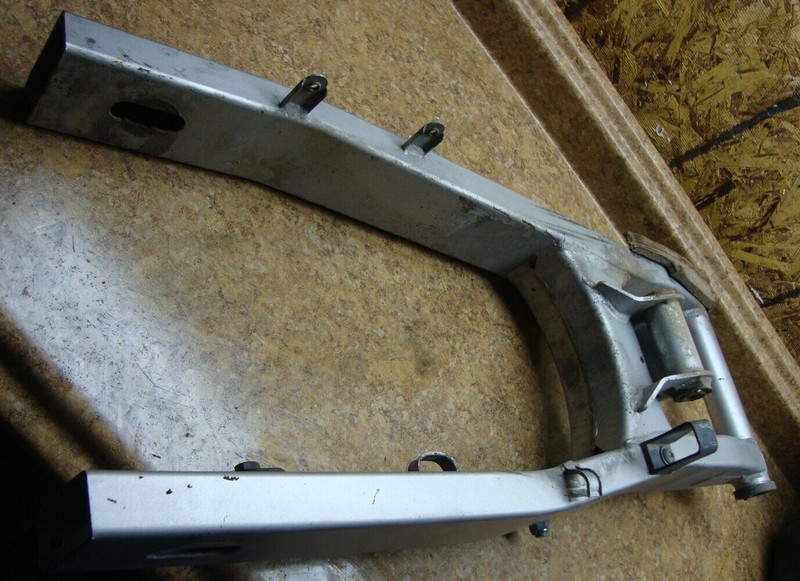 2001 Suzuki Katana GSX600F GSX 600 F GSX600 Rear Swing Arm Swivel Pivot Swingarm