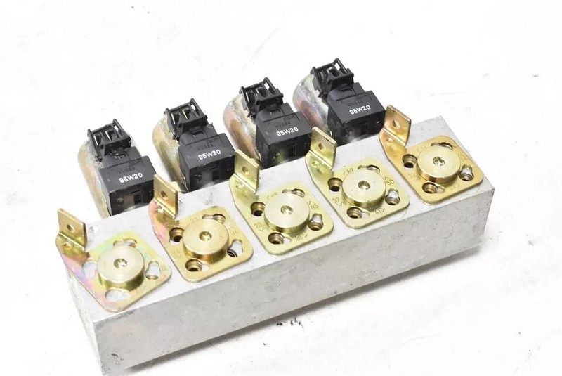 90-02 Mercedes R129 SL500 300SL Right Top Hydraulic Valve Block Solenoid OEM
