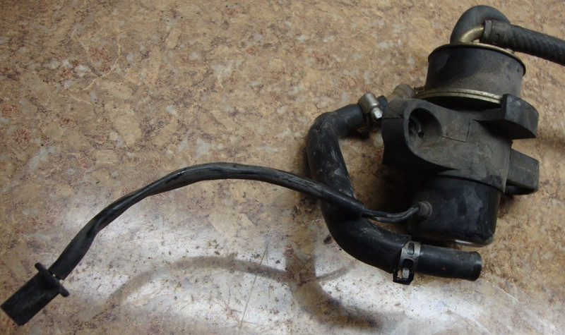 1999 Yamaha YZFR1 YZF R1 YZFR R1000 R 1 Fuel Gas Pump Petrol