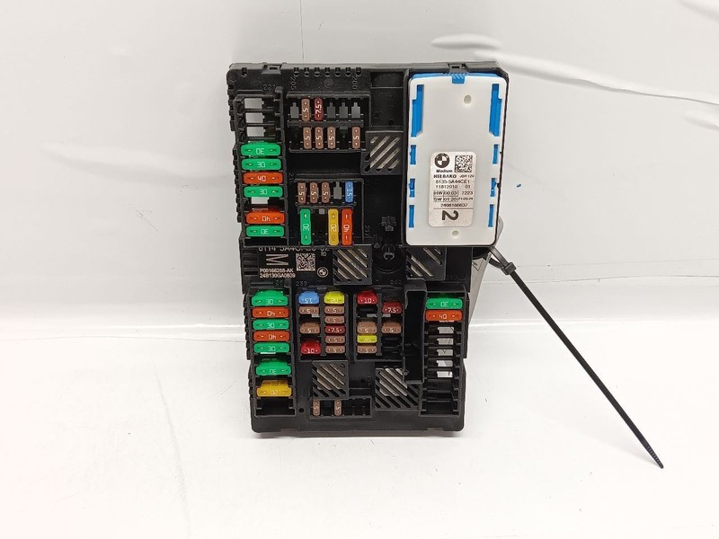21-24 BMW G20 330i 430i Front Fusebox Power Distribution Panel 61145A4CFB0