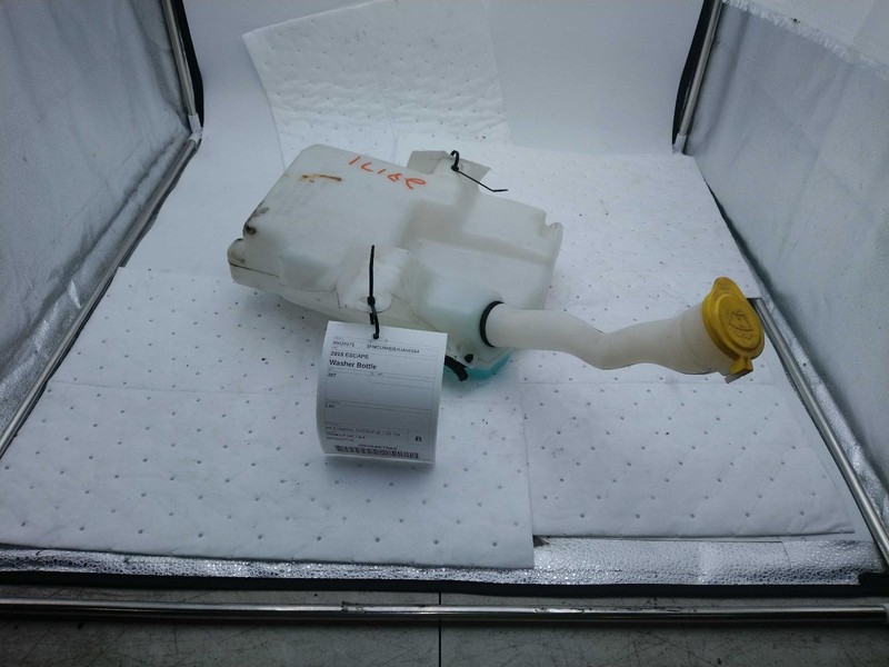 Used Washer Fluid Reservoir fits: 2018 Ford EscapeGrade B