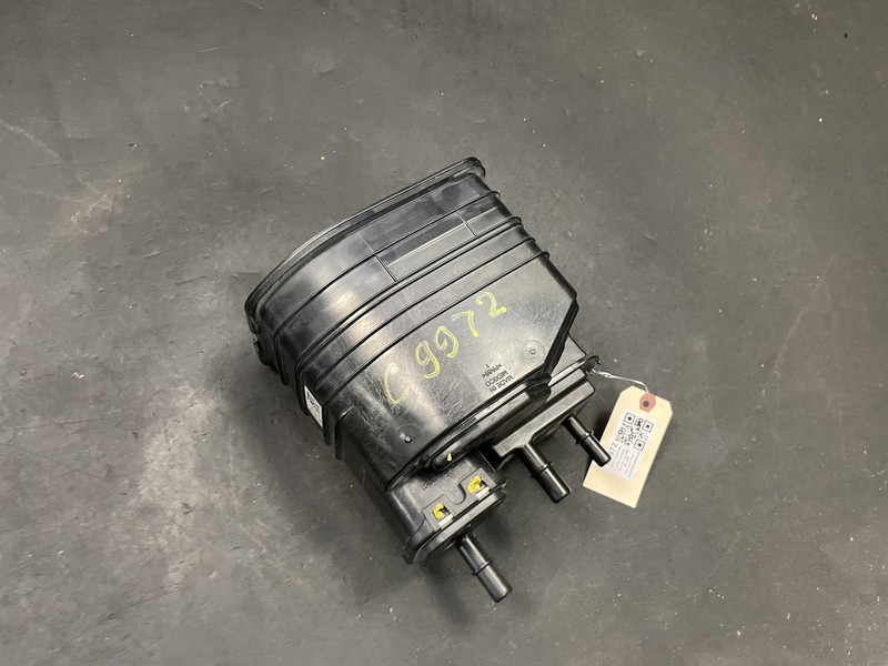 Fuel Vapor Canister 2021 Cadillac XT4 84809655 2019 2020