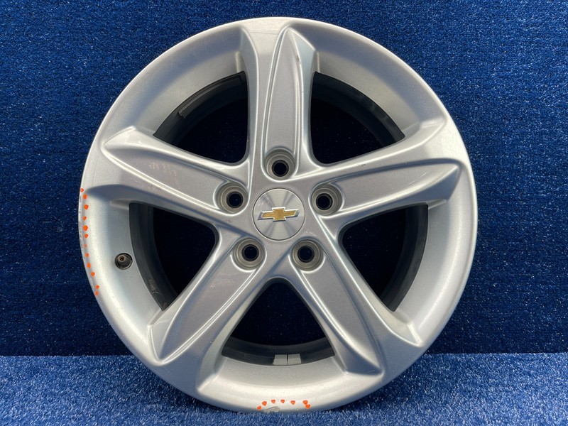 2016-2024 CHEVROLET MALIBU WHEEL RIM 5 SPOKE 16" 16X7J IS40 & CENTER CAP OEM