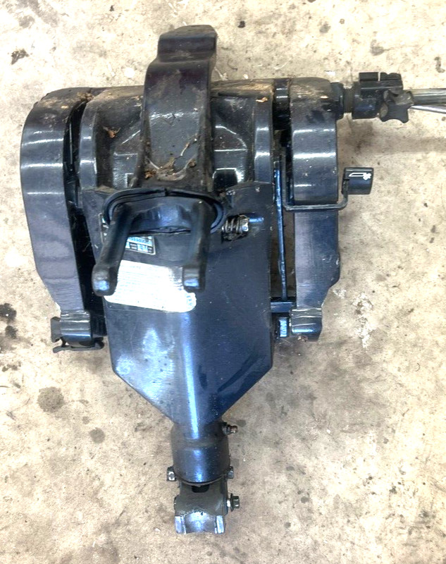 Evinrude Outboard 25-35hp 2-stroke Swivel Bracket 97-01 0438298 FRESHWATER!