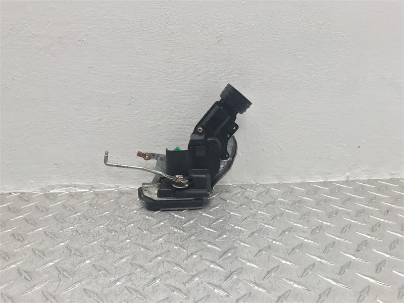 2001 CHEVROLET TRACKER PASSENGER REAR DOOR LOCK ACTUATOR OEM 30021398