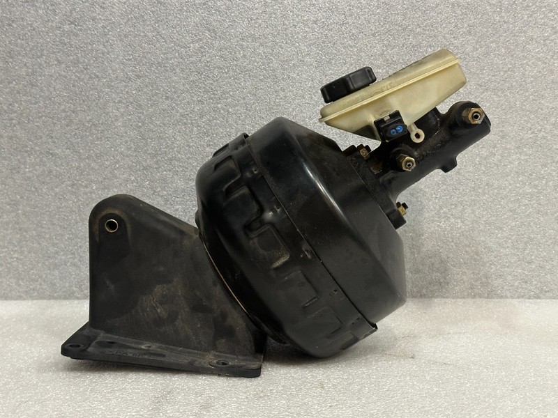 97-02 OEMJaguar X100 XK8 Power Brake Booster Master Cylinder Assembly w/ Tank
