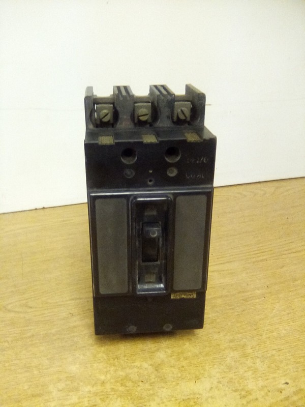 Westinghouse AB DE-ION E-7819 20 Amp 3 Pole Circuit Breaker