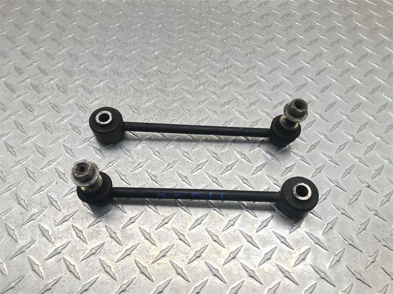 OEM 2000 - 2006 YUKON TAHOE PASSENGER & DRIVER REAR SWAY BAR LINKS 15257472