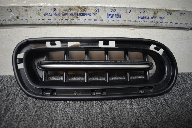 2018-2019 KIA G1 FRONT BUMPER GRILLE VENT FACTORY OEM