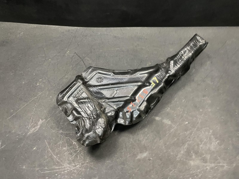 Front Left Fender Sound Insulator 2018 BMW X1 51487398419 2016 2017 2019 - 2022