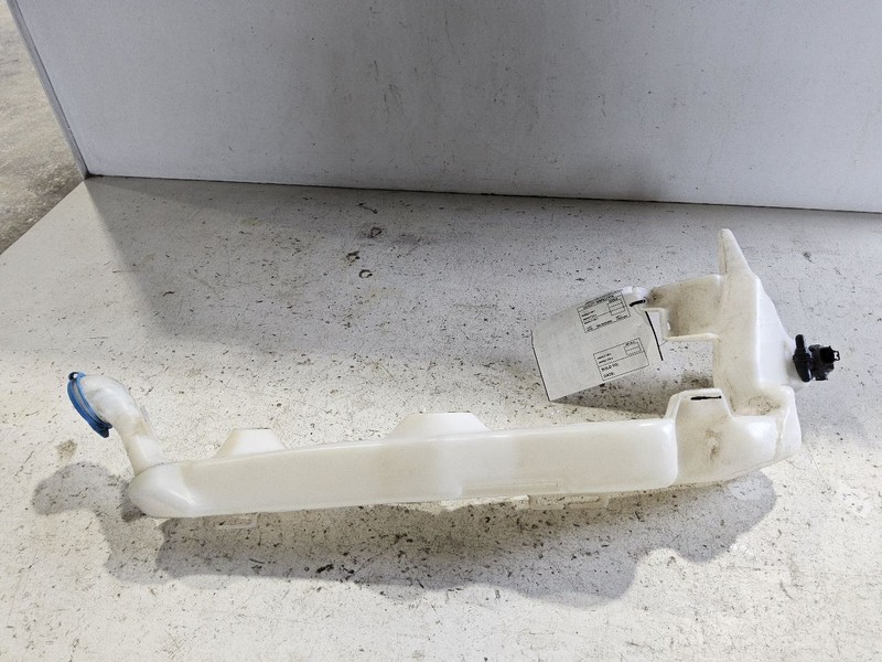 Wash Reservoir Assembly US Market Fits 15-16 CR-V 3407536
