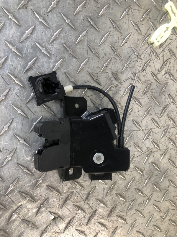 05-09 FORD MUSTANG TRUNK LATCH POWER LOCK ACTUATOR DECK LID OEM