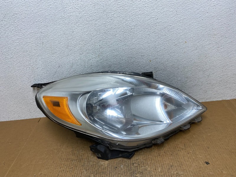 2012 2013 2014 Nissan Versa Sedan Headlight Right Passenger Rh AE2705 DW
