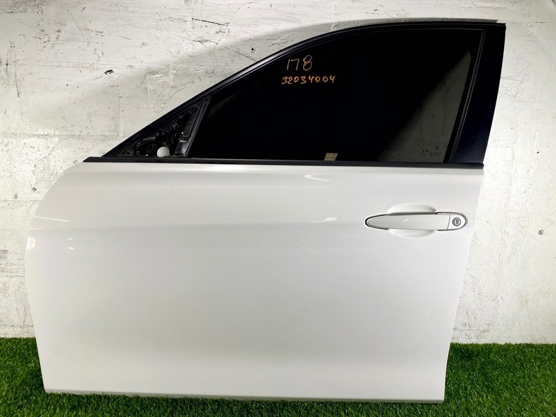 12-18 BMW SERIES 3 320i 328i FRONT LEFT LH DRIVER SIDE DOOR SHELL W/ GLASS OEM