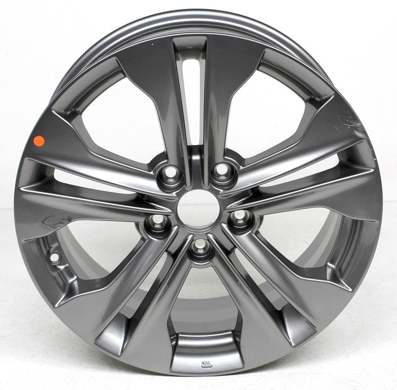 OEM 17 Inch Wheel For Hyundai Santa Fe (SWB) 52910-4Z175 Deep Marks