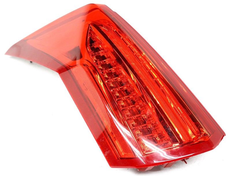 Non-US Market OEM Left Driver Side LED Tail Lamp For Cadillac ATS Coupe 23262477