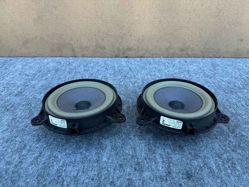 INFINITI QX50 QX55 2019-2024 OEM LEFT AND RIGHT REAR DOOR SPEAKERS BOSE (SET)