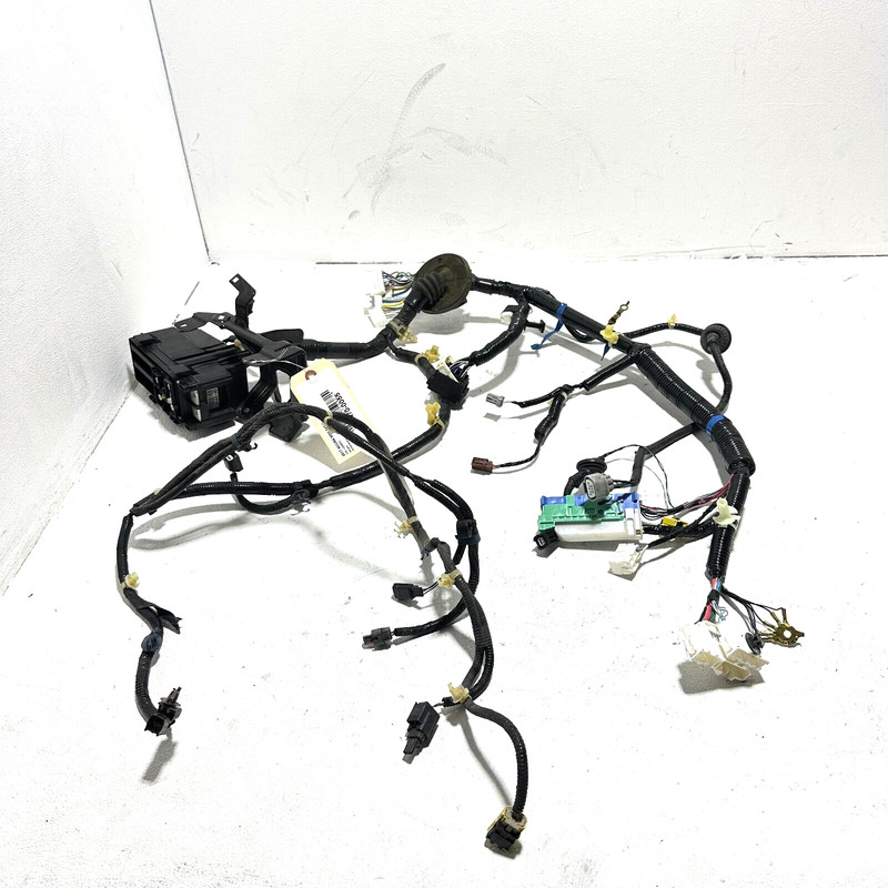 2017 - 2018 ACURA MDX 3.5L ENGINE ROOM DRIVER SIDE WIRE HARNESS W/FUSE BOX OEM