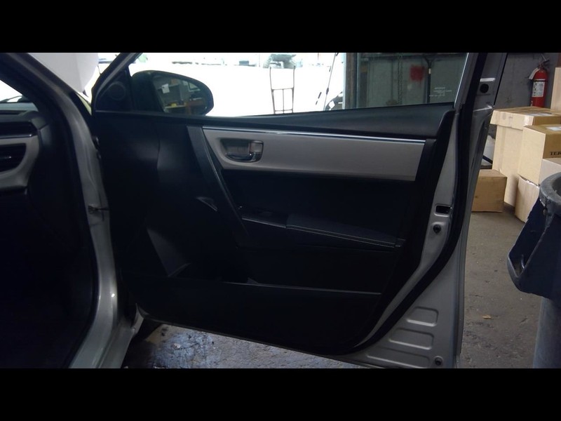 2015 COROLLA Passenger Right Front Door Trim Panel 1595824