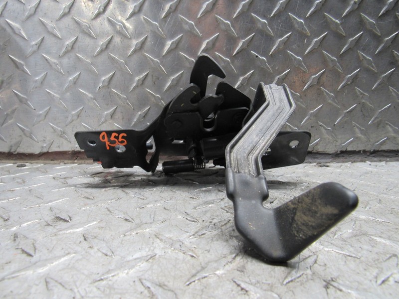2018-2021 HYUNDAI KONA 2.0L FRONT HOOD LATCH LOCK ACTUATOR 81130J9000