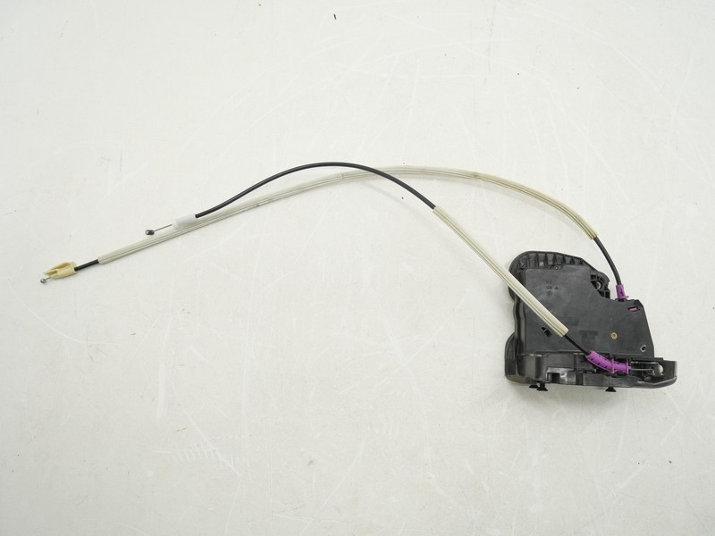 Used Passenger Right Door Lock Latch Actuator 2016-2024 Chevy Camaro SS 6.2L OEM