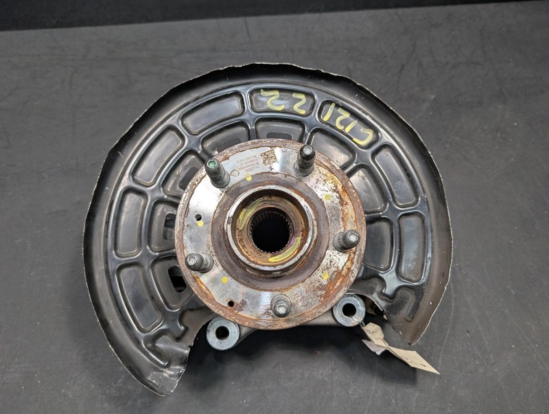Rear Left Knuckle w/ Hub 2019 Chevrolet Camaro 84755513 2016 2017 2018 2020-2024