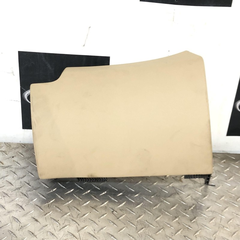 06-11 Mercedes W219 CLS550 CLS500 CLS55 AMG Dashboard Glove Box Cover Beige