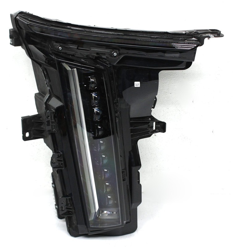 OEM Right Passenger Side LED Headlamp For Cadillac LYRIQ 86508841