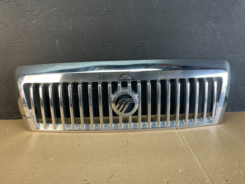 2006 to 2008 Mercury Grand Marquis Front Upper Grill Grille OEM AE3710 DG