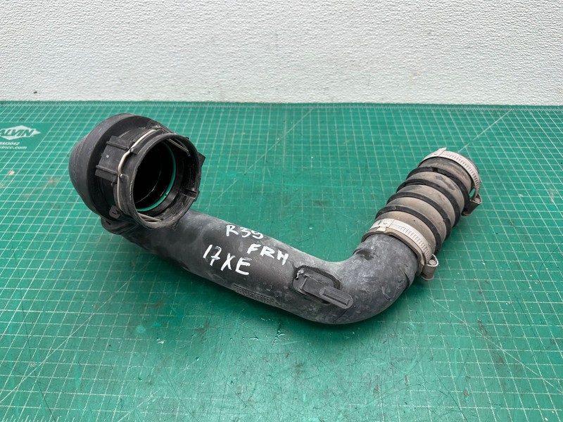 17 JAGUAR XE 2.0L turbo ENGINE INTERCOOLER INLET HOSE PIPE TUBE OEM