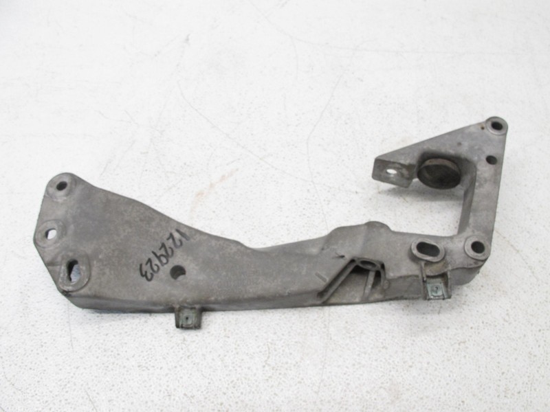 06-21 BMW F22 228i 2 3 4 5 xDRIVE TRANSMISSION CROSSMEMBER SUPPORT BRACKET 12292