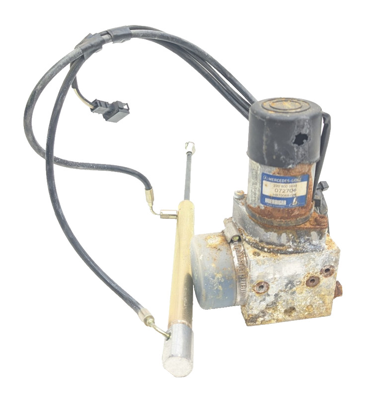 00-06 MERCEDES W220 S500 S430 AMG TRUNK LID LIFT HYDRAULIC PUMP MOTOR