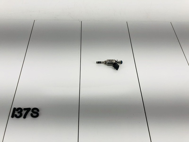 18-20 CHEVROLET EQUINOX 2.0L L4 GAS ENGINE MOTOR FUEL INJECTOR NOZZLE OEM