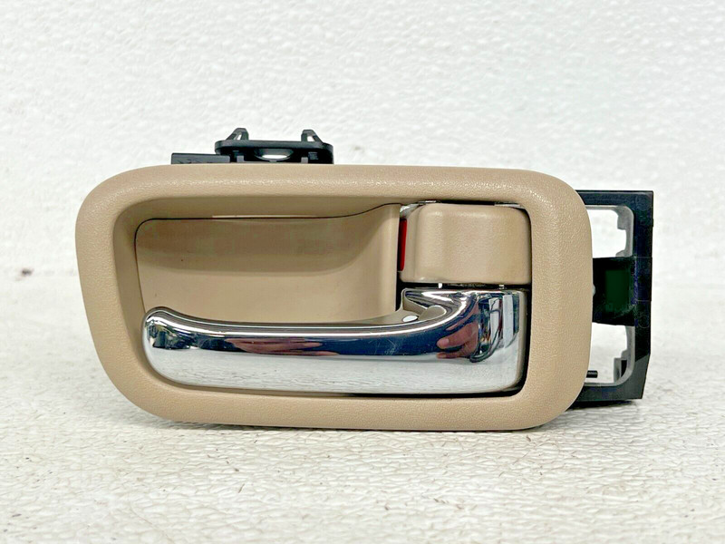 ⭐1998-2007 LEXUS LX470 FRONT RIGHT PASS INTERIOR DOOR HANDLE BEIGE OEM LOT2581