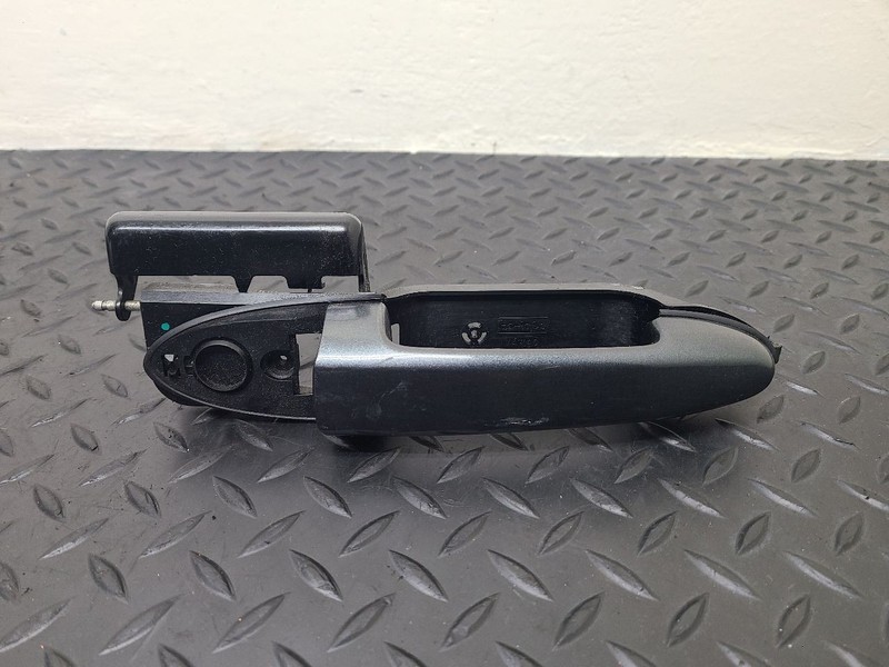 08-11 Mazda Tribute Front Right Exterior Door Handle Gray OEM ZZCA58413AAA