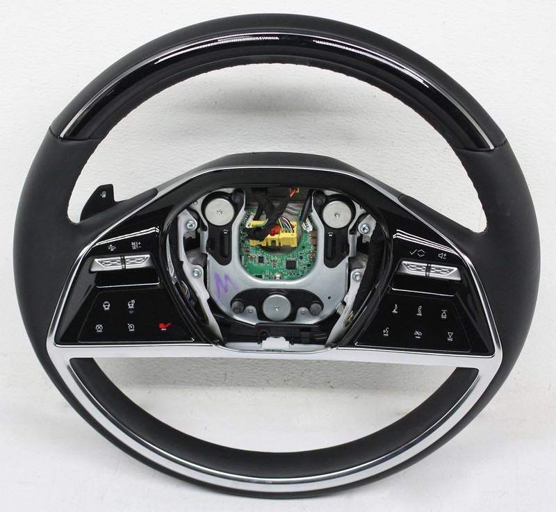 OEM Black Leather Heated Steering Wheel For Cadillac Escalade, ESV 85813432