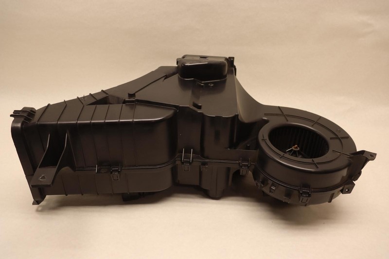 2007-2020 CHEVY SUBURBAN 1500 REAR HVAC A/C HEATER BLOWER HOUSING BOX OEM