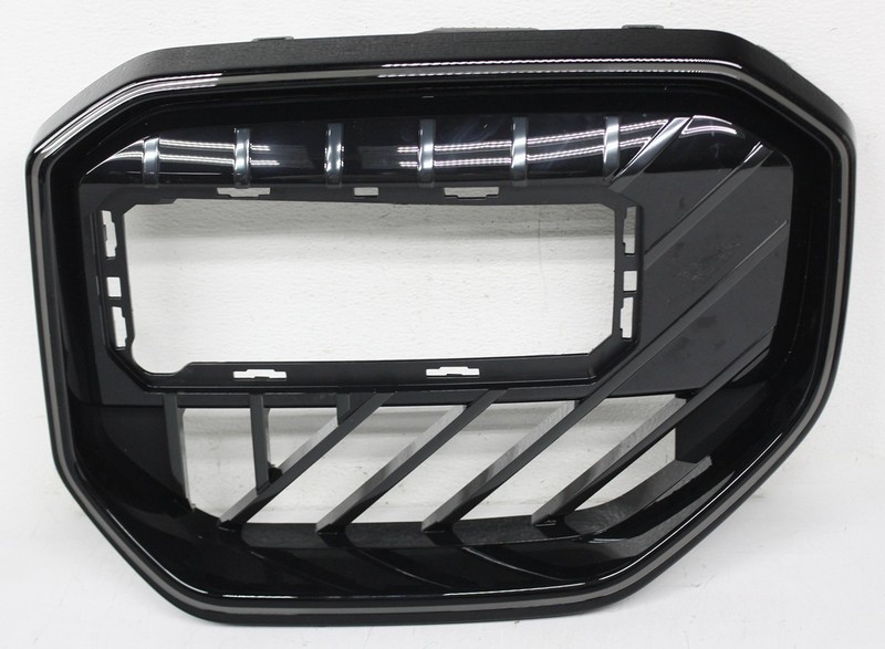 OEM Left Upper Grille Insert For BMW X3 51-13-5-A37-663 Gloss Black surround