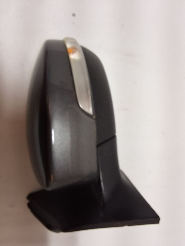2012-2014 Ford Focus Driver Side View Mirror Power Heated w/o Puddle Lamp