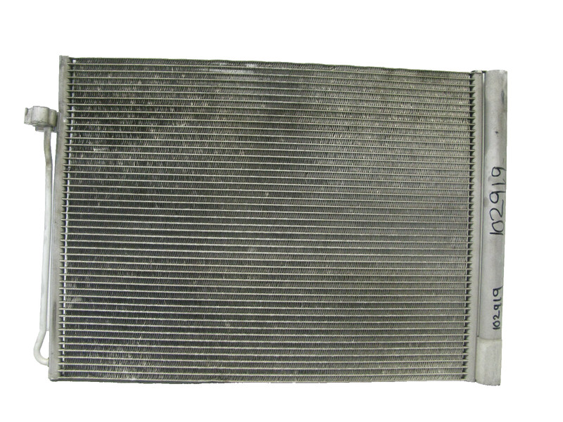 07-18 BMW E70 E71 X5 X6 AIR CONDITIONING CONDENSER AC RADIATOR OEM 102919