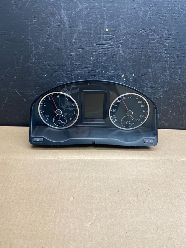 2012 Volkswagen Tiguan Dashboard Speedometer Cluster Gauge ac6107 DG