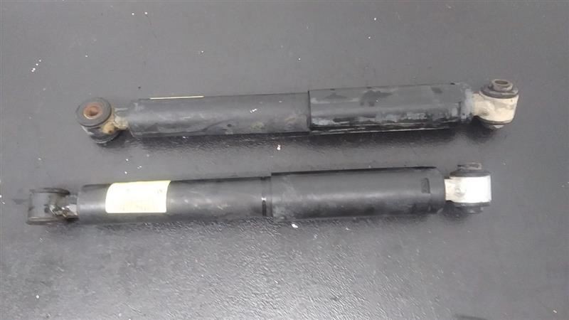 04-06 Dodge Durango Front Shock Absorbers Strut Pair OEM 52113182AB