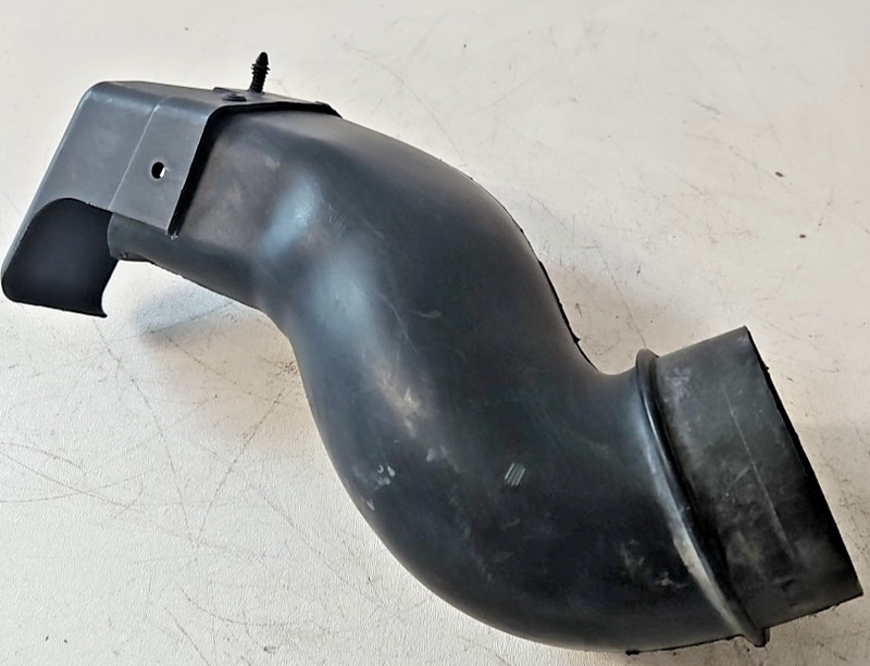 01-04 Jeep Grand Cherokee 4.0, 4.7 V8 Air Intake Snorkel Duct Factory Tube Pipe